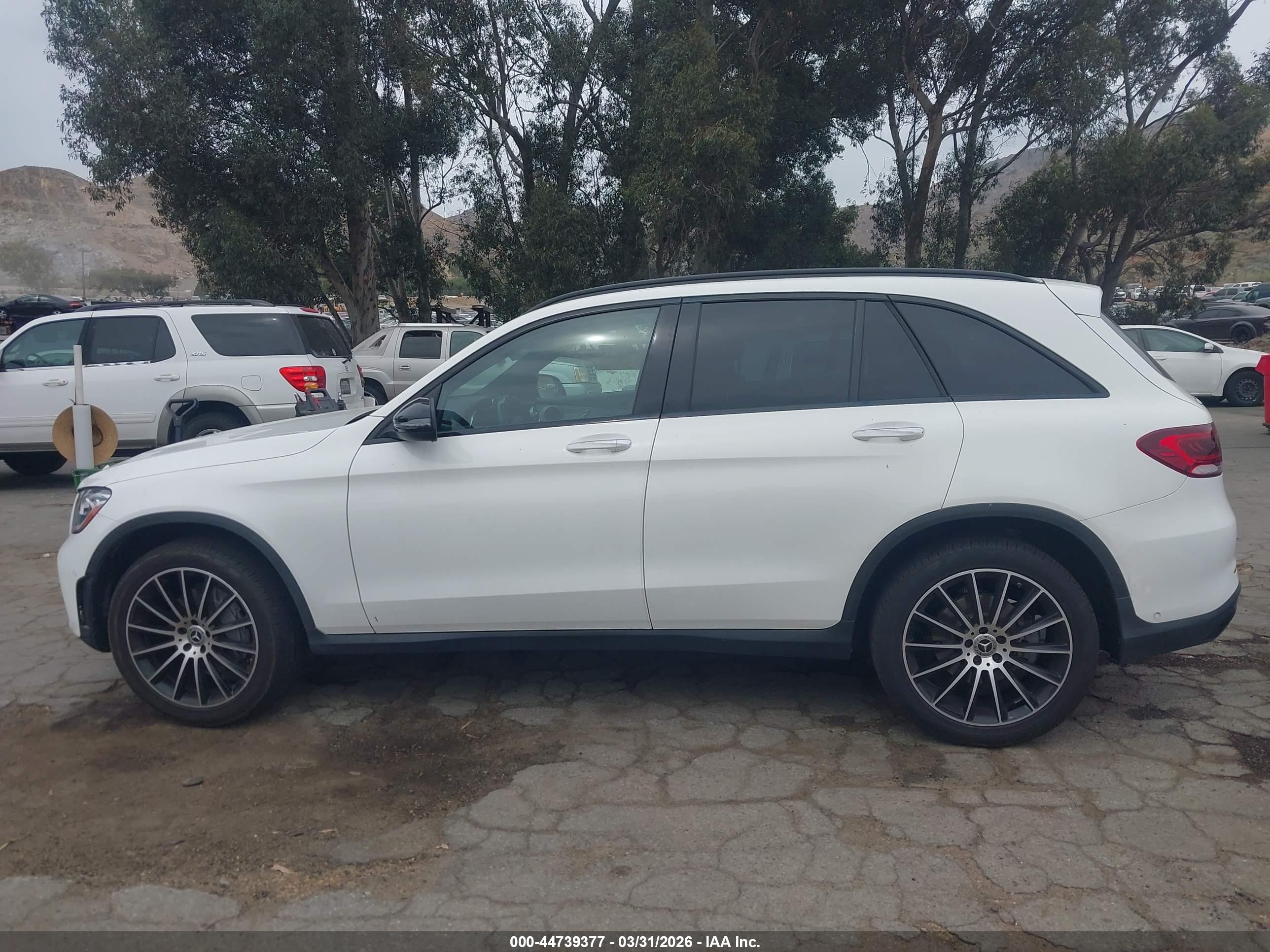 2021 MERCEDES-BENZ GLC 300 SUV