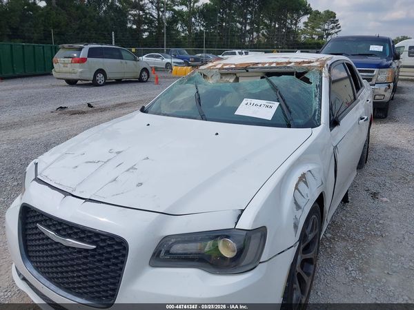 2018 CHRYSLER 300 TOURING — I6