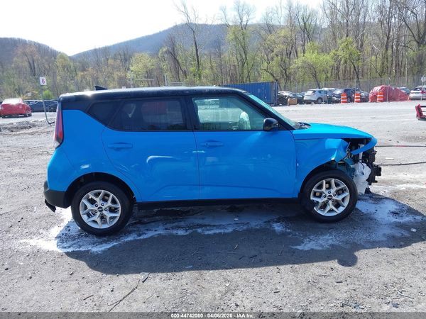 2023 KIA SOUL S