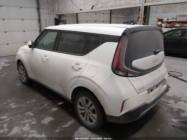 2023 KIA SOUL LX