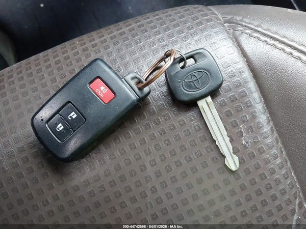 2016 TOYOTA TACOMA LIMITED