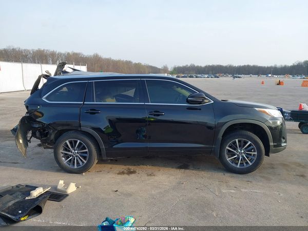 2018 TOYOTA HIGHLANDER XLE