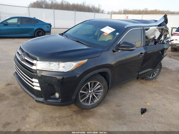 2018 TOYOTA HIGHLANDER XLE
