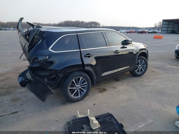 2018 TOYOTA HIGHLANDER XLE