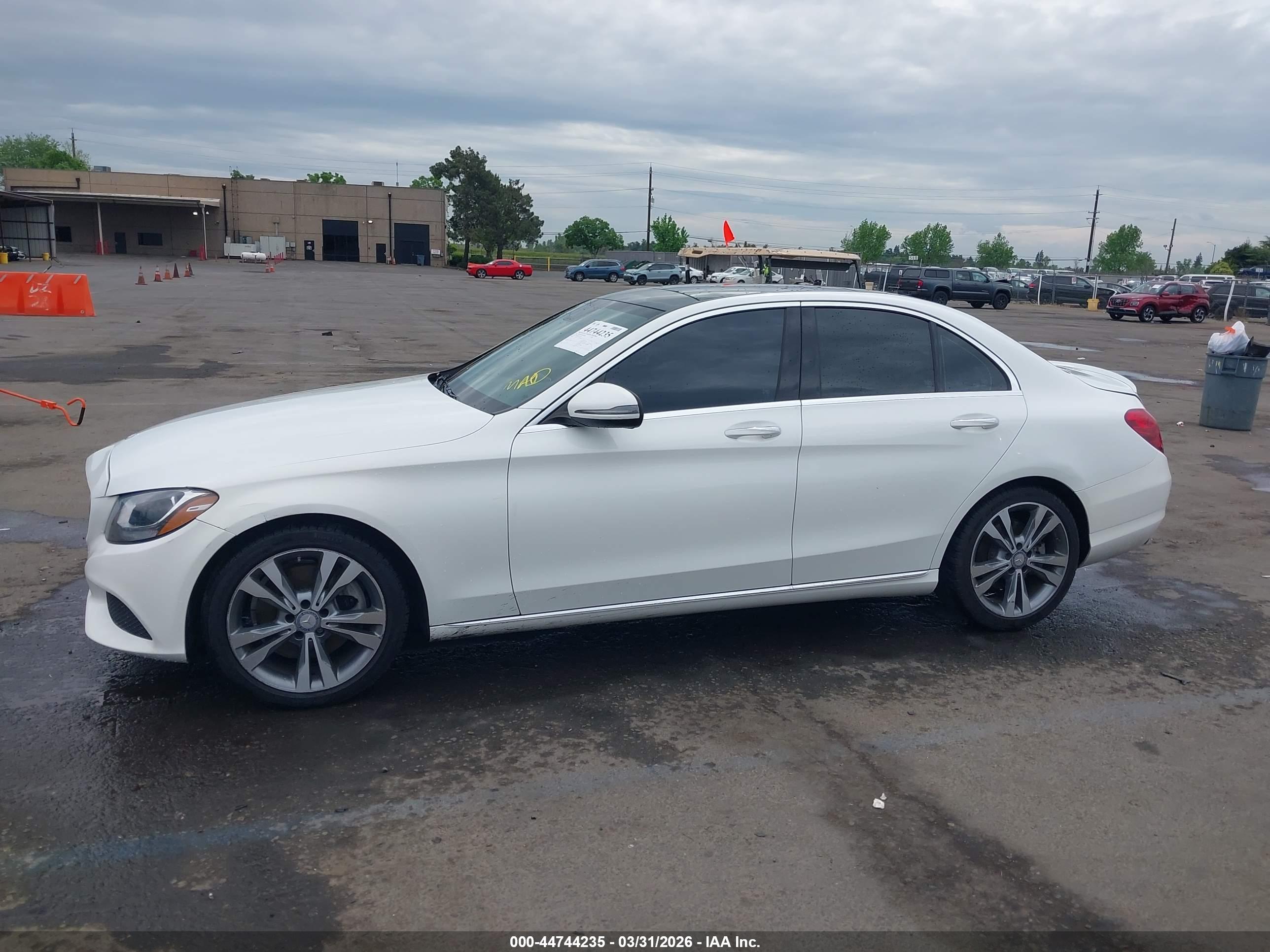 2016 MERCEDES-BENZ C 300 C300