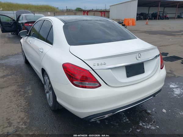 2016 MERCEDES-BENZ C 300 C300