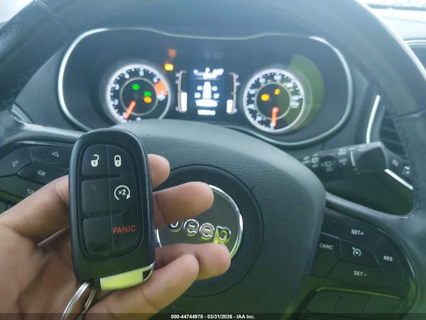 2019 JEEP CHEROKEE ALTITUDE FWD