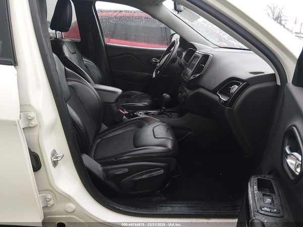2019 JEEP CHEROKEE ALTITUDE FWD
