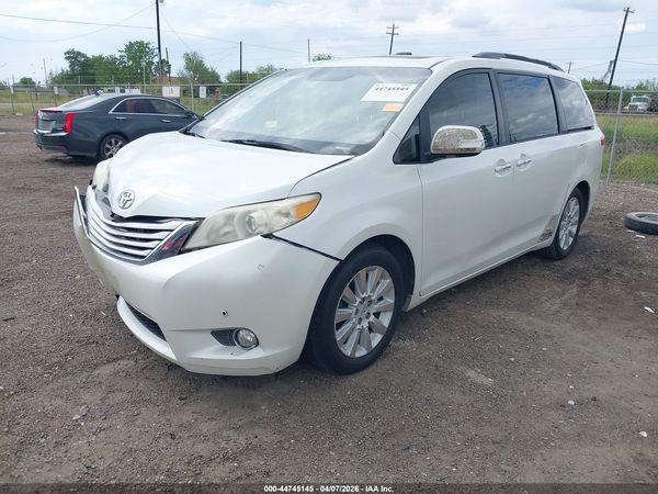 2013 TOYOTA SIENNA LIMITED V6 7 PASSENGER