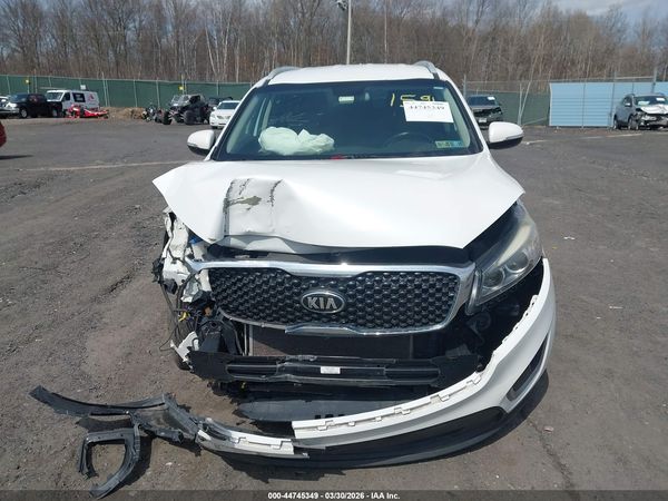2017 KIA SORENTO 2.4L LX
