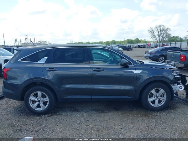 2021 KIA SORENTO LX