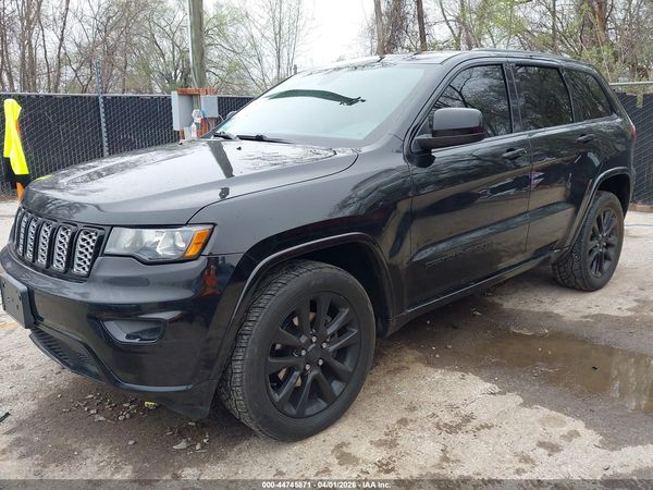 2017 JEEP GRAND CHEROKEE ALTITUDE 4X4
