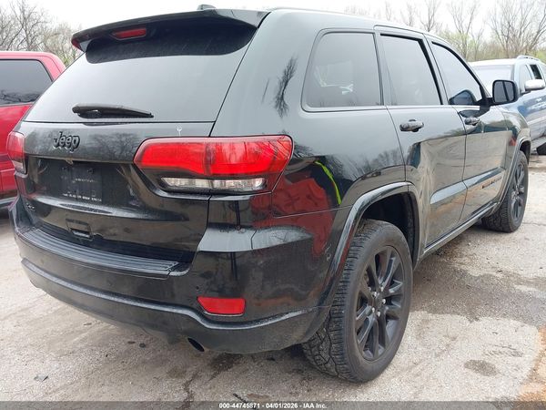 2017 JEEP GRAND CHEROKEE ALTITUDE 4X4