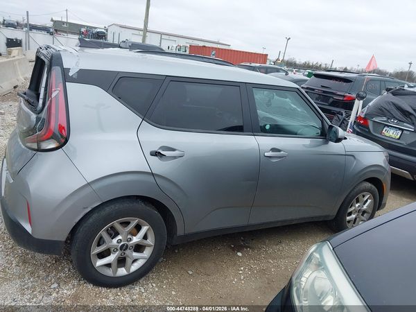 2023 KIA SOUL LX