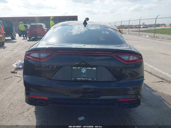 2018 KIA STINGER GT1