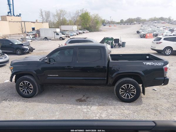 2020 TOYOTA TACOMA TRD SPORT
