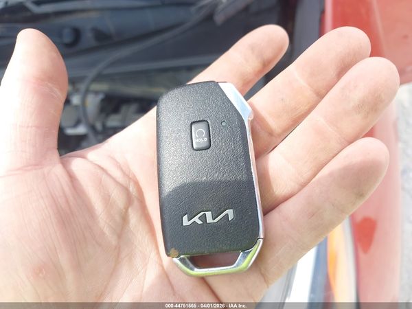 2022 KIA NIRO LXS SE
