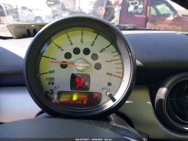 2013 MINI HARDTOP COOPER