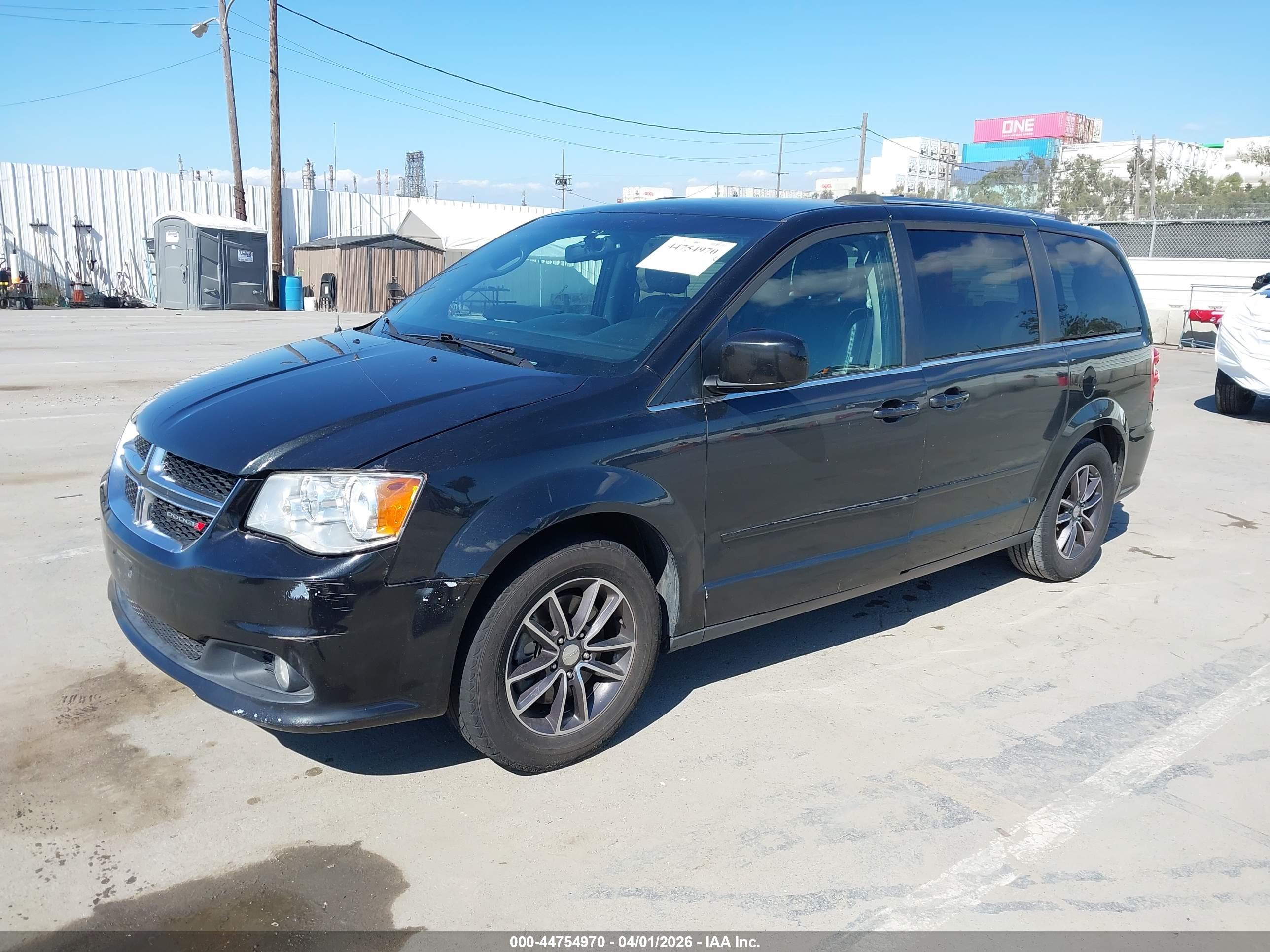 2017 DODGE GRAND CARAVAN SXT — I2