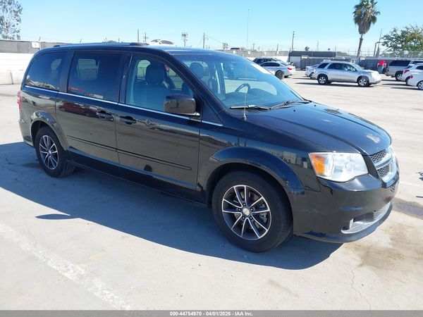 2017 DODGE GRAND CARAVAN SXT — I1