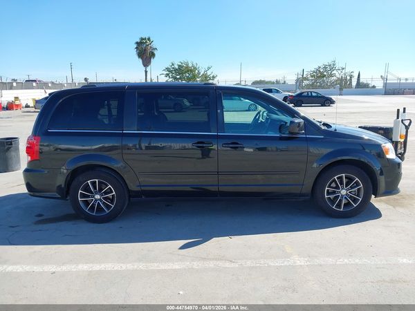 2017 DODGE GRAND CARAVAN SXT — I116