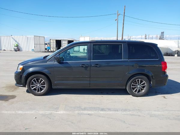 2017 DODGE GRAND CARAVAN SXT — I117
