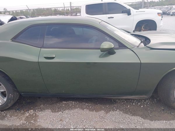 2021 DODGE CHALLENGER SXT