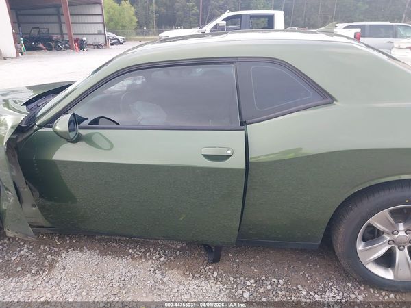 2021 DODGE CHALLENGER SXT