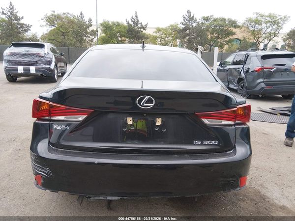 2018 LEXUS IS 300