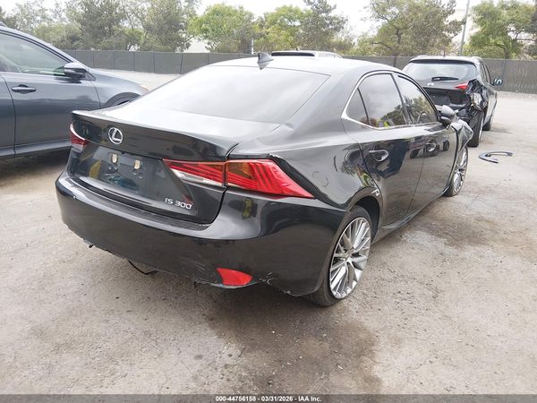 2018 LEXUS IS 300