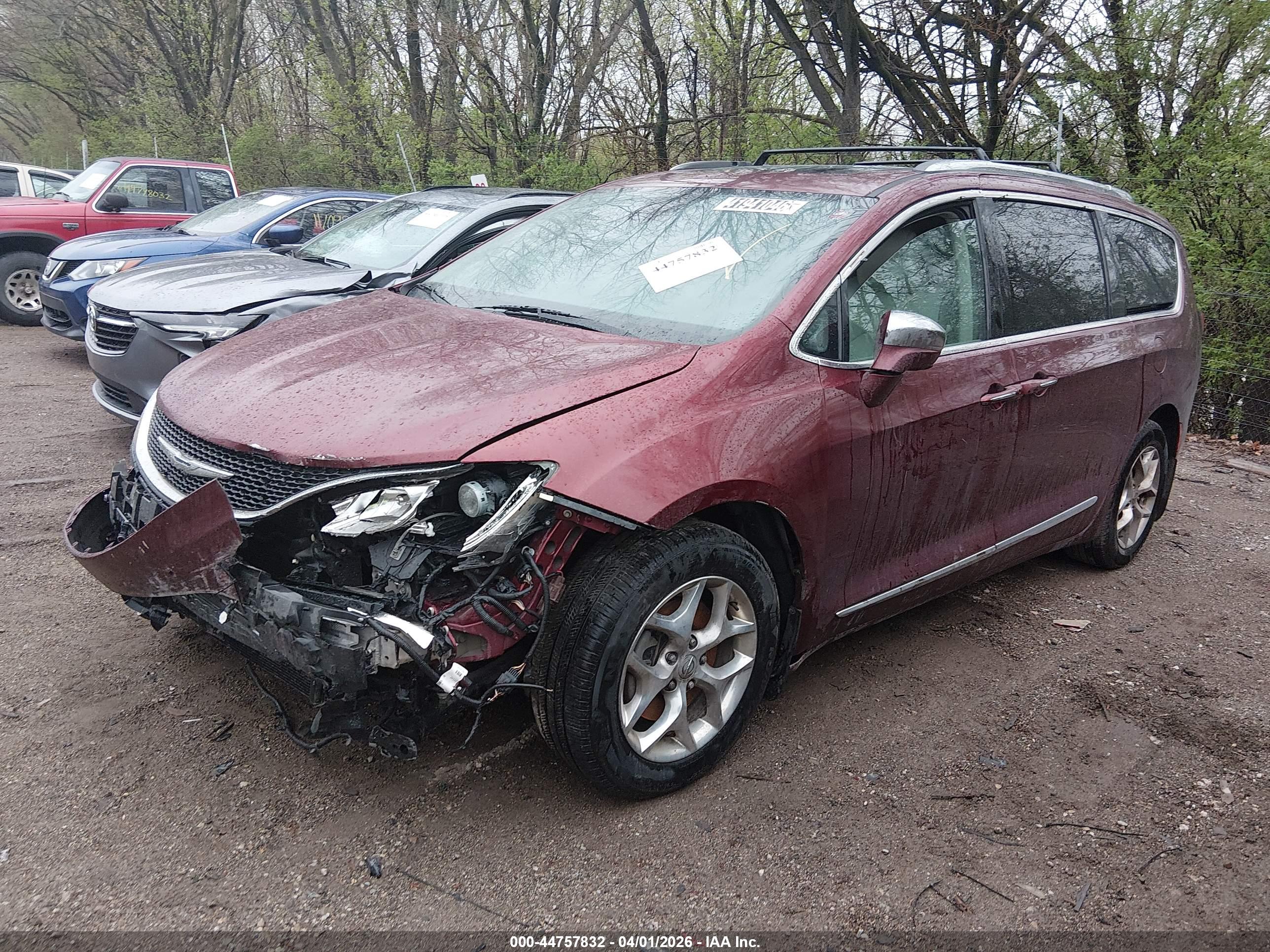 2017 CHRYSLER PACIFICA LIMITED — I2