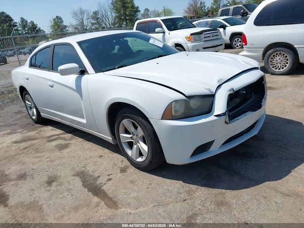 2012 DODGE CHARGER SE