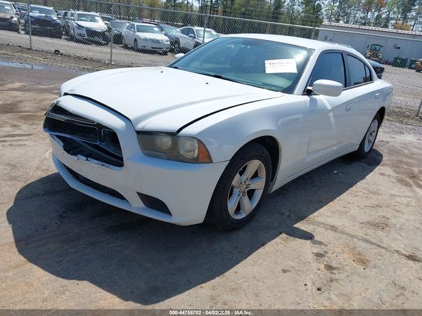 2012 DODGE CHARGER SE
