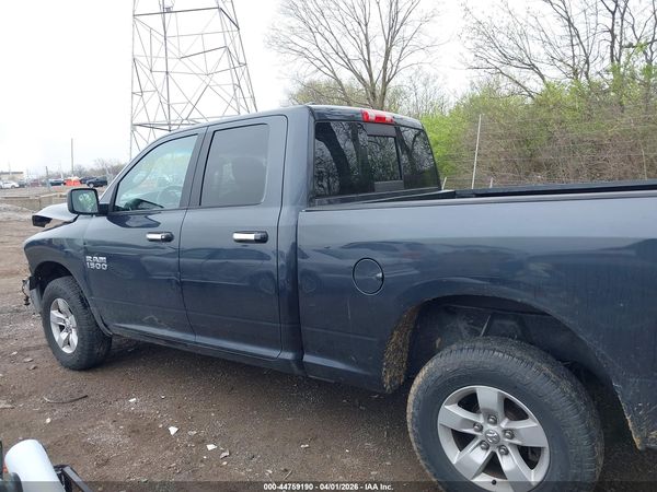 2017 RAM 1500 SLT  4X4 6'4 BOX