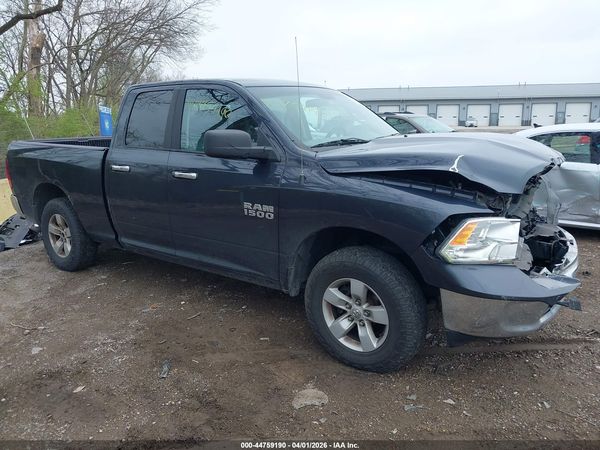 2017 RAM 1500 SLT  4X4 6'4 BOX