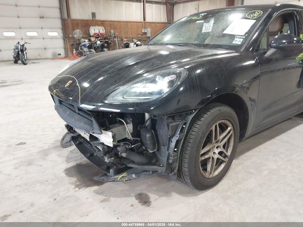 2019 PORSCHE MACAN