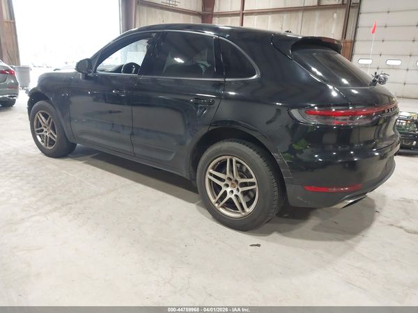2019 PORSCHE MACAN