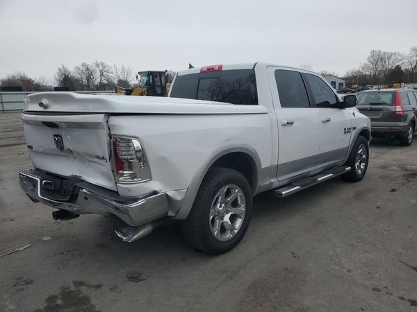 2013 RAM 1500 LARAMIE