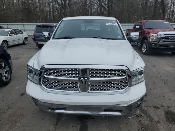 2013 RAM 1500 LARAMIE