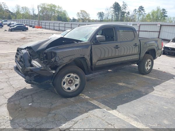 2022 TOYOTA TACOMA SR