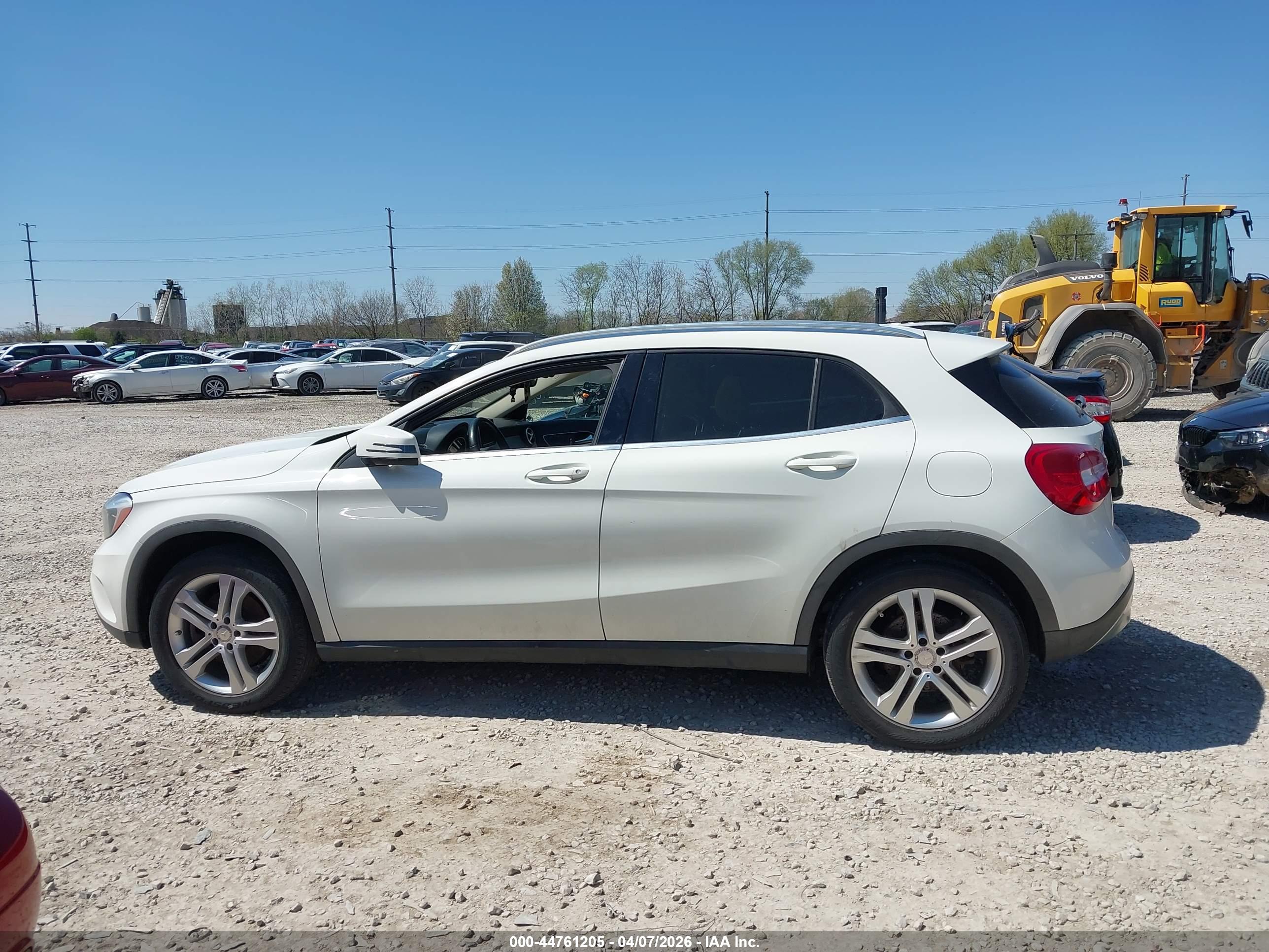 2015 MERCEDES-BENZ GLA 250 4MATIC
