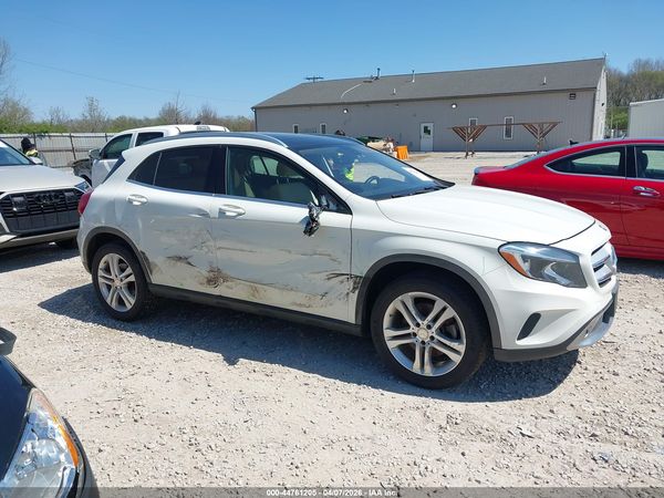 2015 MERCEDES-BENZ GLA 250 4MATIC