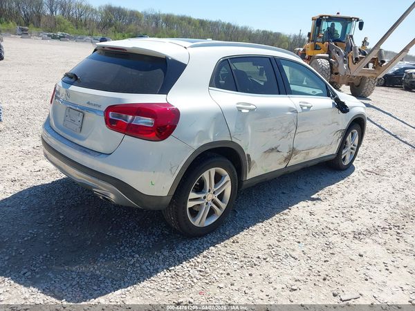 2015 MERCEDES-BENZ GLA 250 4MATIC