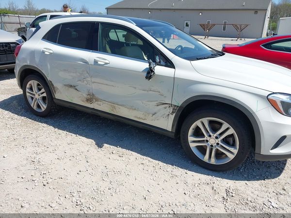 2015 MERCEDES-BENZ GLA 250 4MATIC