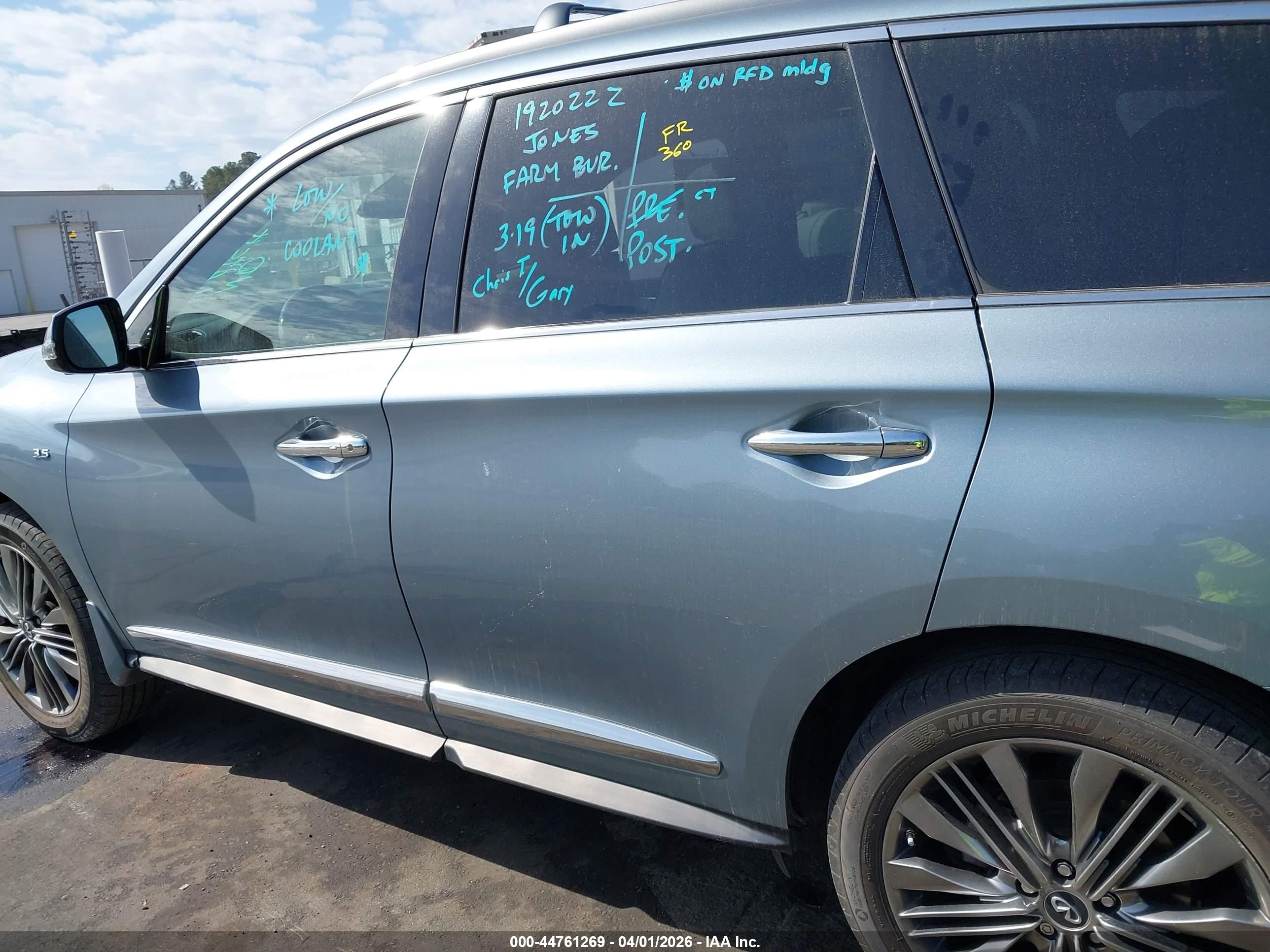 2019 INFINITI QX60 LUXE