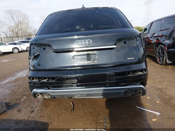 2022 AUDI Q5