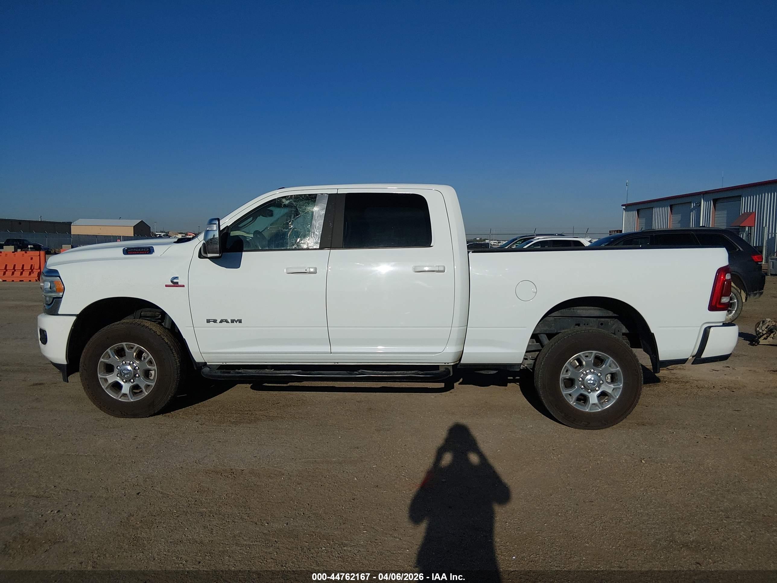 2024 RAM 2500 LARAMIE  4X4 6'4 BOX