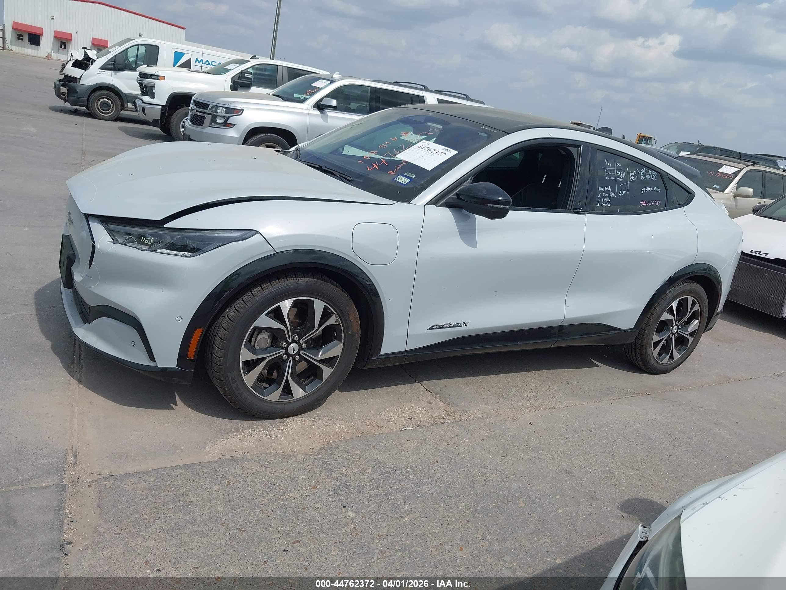 2023 FORD MUSTANG MACH-E PREMIUM