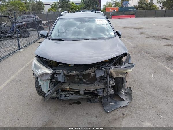 2018 TOYOTA RAV4 XLE