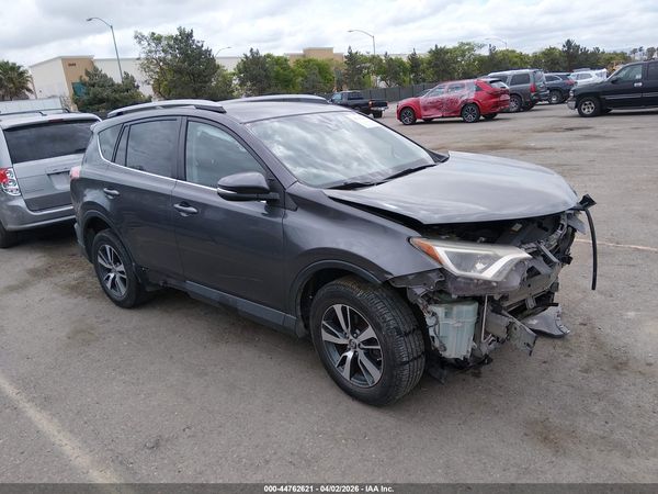 2018 TOYOTA RAV4 XLE
